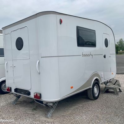 Caravane Hobby BEACHY 420 à vendre